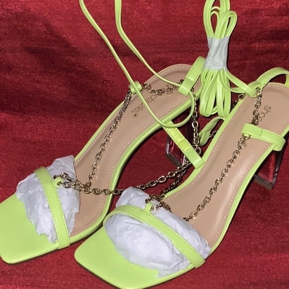 🛍Bundle sale🛍Block Heel Lace UpSandal green NWOT - Picture 8 of 8